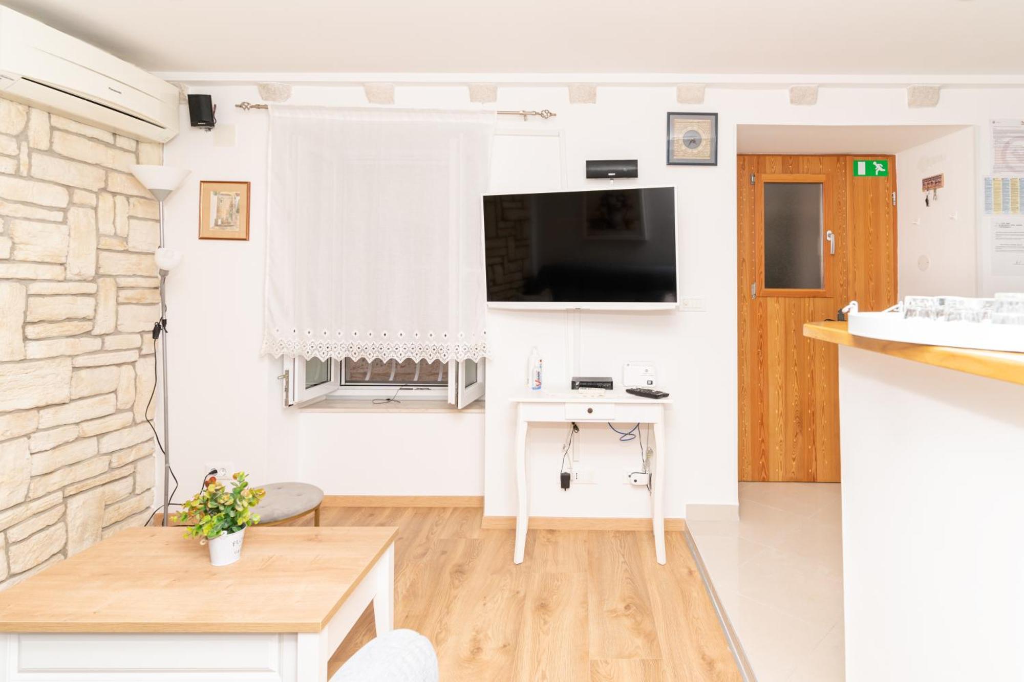 Cameleon Apartment *